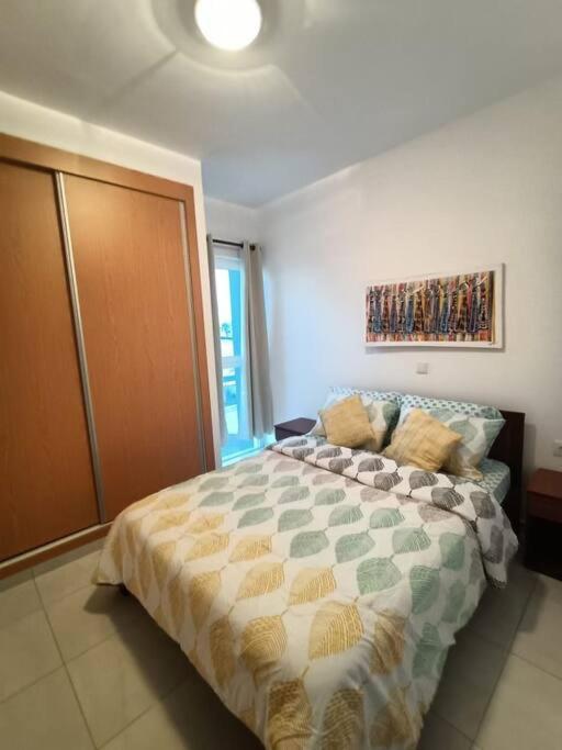 New, Modern, And Cozy 3 Bedroom Apartment. Санта-Марія Екстер'єр фото