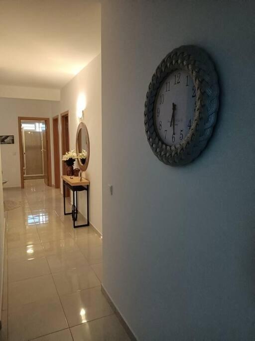 New, Modern, And Cozy 3 Bedroom Apartment. Санта-Марія Екстер'єр фото