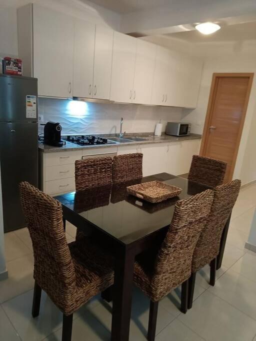 New, Modern, And Cozy 3 Bedroom Apartment. Санта-Марія Екстер'єр фото
