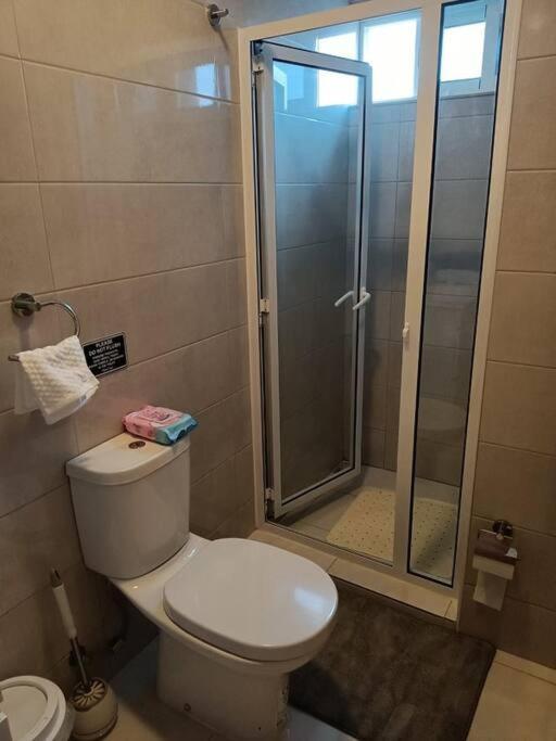New, Modern, And Cozy 3 Bedroom Apartment. Санта-Марія Екстер'єр фото